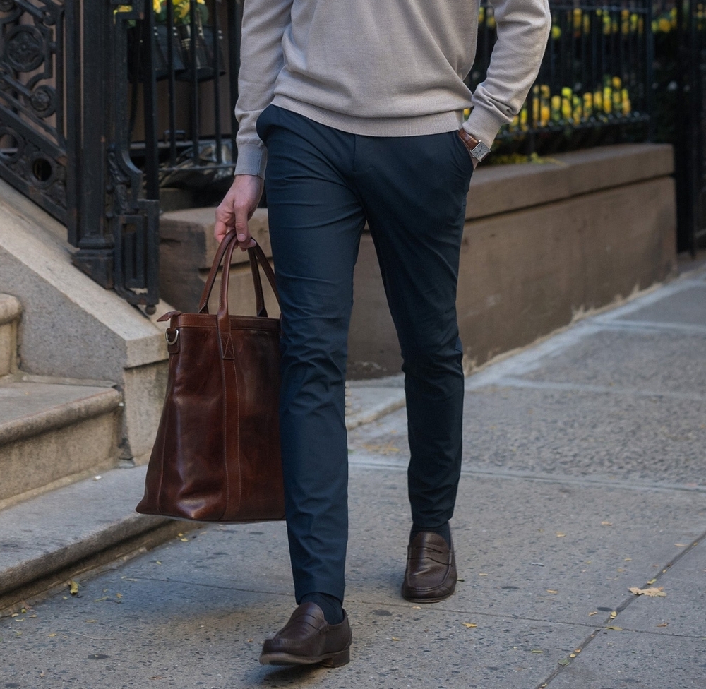 Collars and Co. Men's 36x30 Slim Fit Navy Blue Chinos - NWT